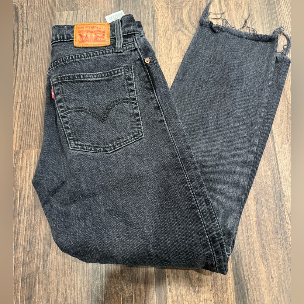 Levi’s Wedgie Fit size 25